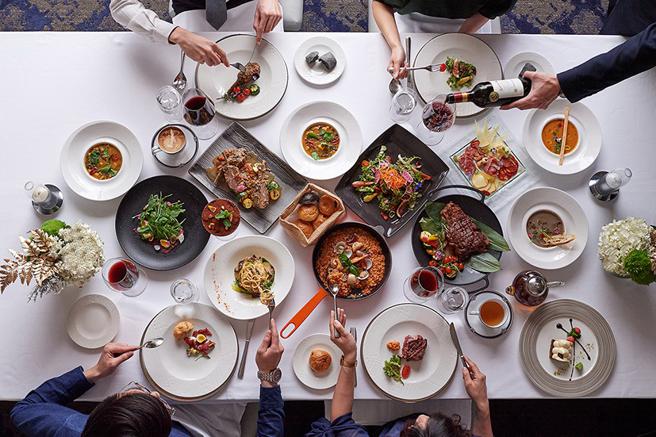 （台北美福大飯店推出「食尚先機 贈好禮」活動，消費999元起即享不同優惠。圖／台北美福飯店）　