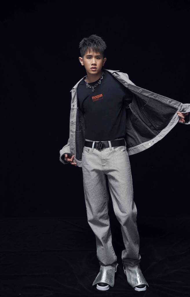 萧易恩IAN99《社畜三部曲》为上班族发声（ONELEADER提供)