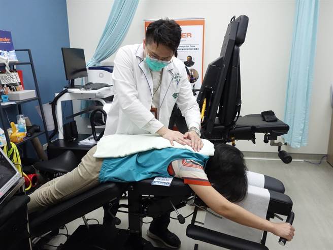 嘉义县大林慈济医院高功能运动中心今天开幕，未来能提供运动选手、民眾客制化运动处方等治疗。（大林慈济医院提供／张亦惠嘉县传真）