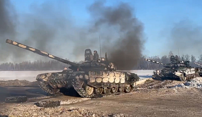 俄羅斯入侵烏克蘭超過3個月，面臨了嚴重的後勤與補給問題，圖為俄羅斯坦克的資料照。（取自俄羅斯國防部臉書）