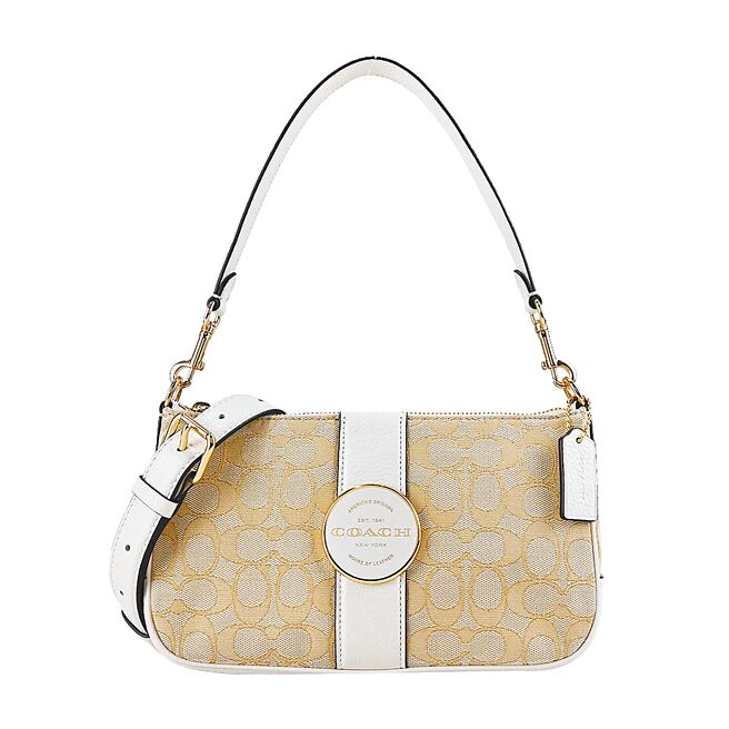 PChome 24h購物的COACH新款圓釦緹花肩背、斜背兩用包，20日前特價7618元。（PChome 24h購物提供）