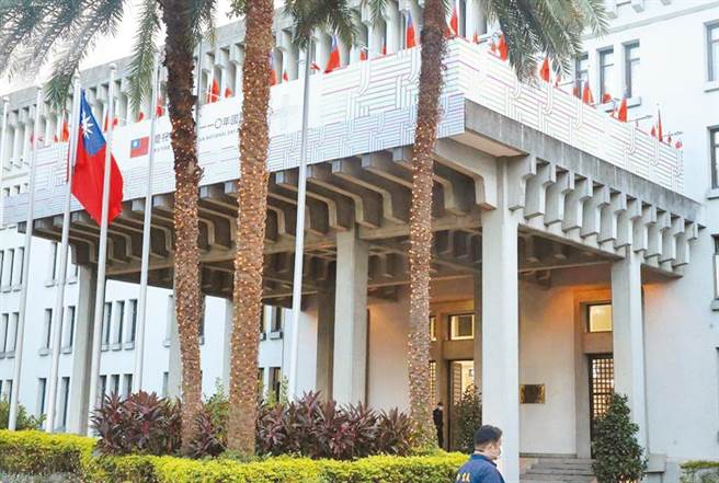 前外交部駐奈及利亞館長楊文昇，被控援交外館雇用的當地女清潔工，監察院調查後通過彈劾。圖為外交部外觀。（本報資料照片）