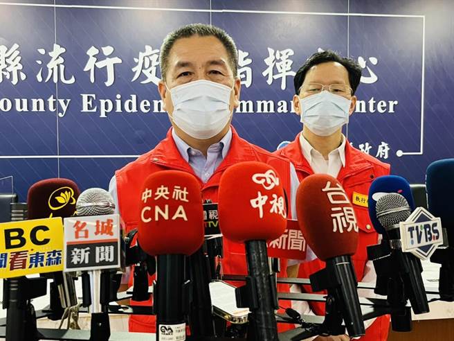 金門今(15)日新增75名新冠確診者，累計3645例。縣府說明最新疫情狀況。（縣府提供）