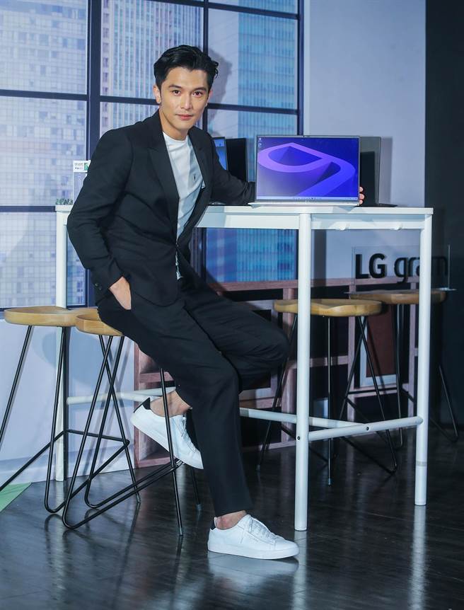 邱泽担任笔电品牌大使。（粘耿豪摄）