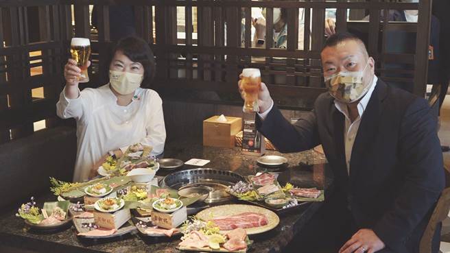 嘉義市長黃敏惠認為名牌燒肉店進駐嘉義市，是肯定嘉義市的經濟發展。（嘉義市政府提供／廖素慧嘉市傳真）