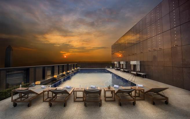 大仓久和房客同时能享受健身房、顶楼露天温水游泳池、三温暖等设备，纾缓身心灵。（大仓久和大饭店提供）