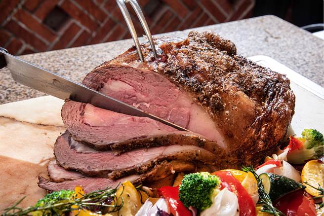 人气热销的欧风馆自助餐券，旅展期间下杀7折优惠。（大仓久和大饭店提供）