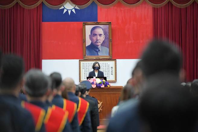 蔡英文总统今天出席警察节庆祝大会，肯定警察在疫情期间各项辛劳。（警政署提供）