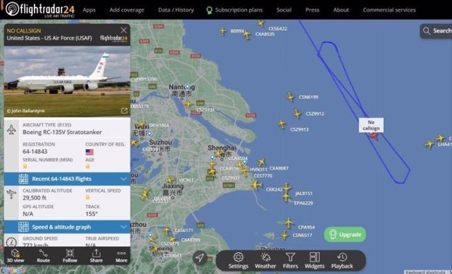 美军RC-135V侦察机贴近上海进行侦察， 分析人士认为可能是针对准备下水的003航母而来 。（图／推特@FrancescComito)