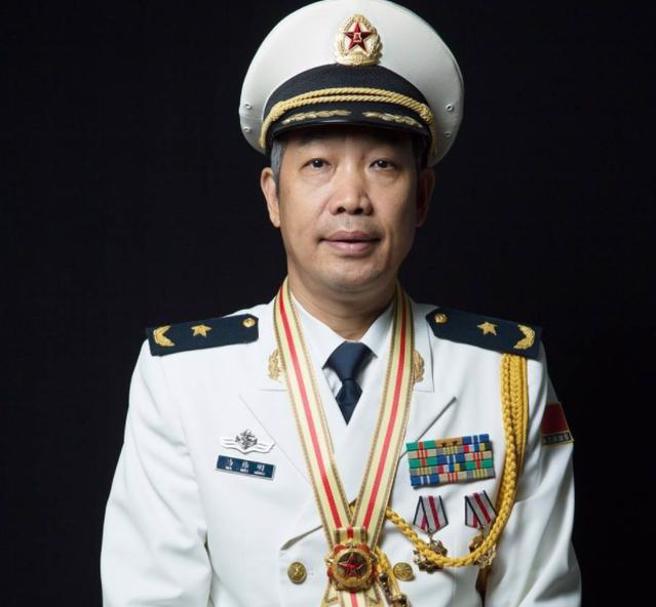 中国工程院院士、中共海军电气工程师马伟明带领的团队建立了电磁弹射的理论与操作模型并且验证成功，最后在与蒸气弹射系统竞试中胜出。（图／新浪军事）