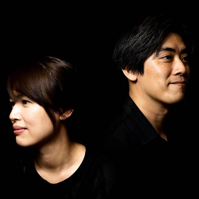 艺术家长友大辅(图右)与詹明旎(图左)(图片提供-MisoSoupDesign)