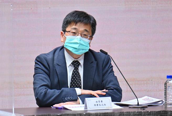 疾管署长周志浩今天于行政院会后记者会表示，儿童疫苗第2剂6月下旬开始施打。（行政院提供）