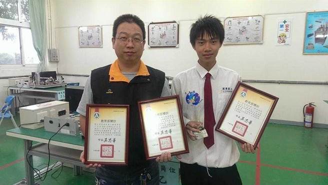 苗栗农工主任郑安邦称自己是「黑手」教师。（苗农提供／李京升苗栗传真）