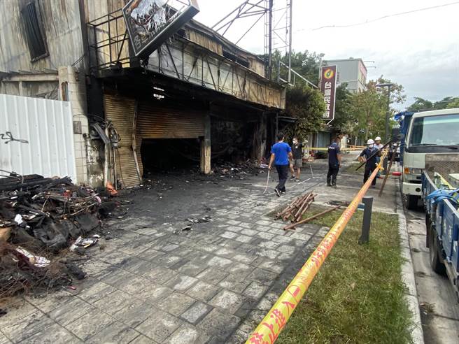 发生惨剧的轮胎行位在东大路与中央路口附近，位置紧邻过去曾经引发过抗争的县有地都更地。（民眾提供／陈育贤新竹传真）