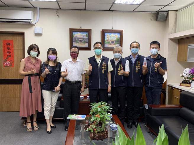 中市水利局拜会台中新任检察长，盼共同打击山坡地犯罪。（台中市政府提供）