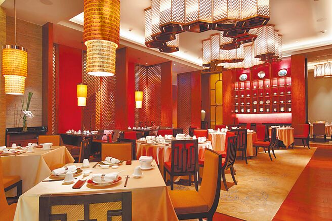 桃花林中华料理以新派粤菜着称，旅展期间与山里日本料理推出双厅通用券。（大仓久和大饭店提供）