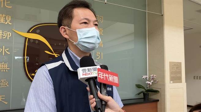 民政处长张力可表示，市府团队关心家属，也在生活起居上提供照顾。（王惠慧摄）