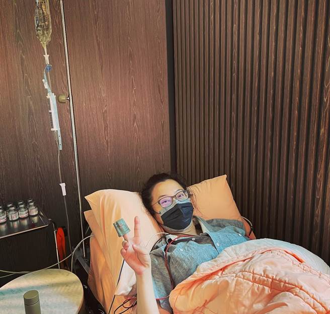 趙小僑向典典寶寶喊話，期待她的到來。（摘自趙小僑臉書）