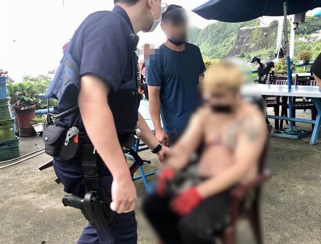 基隆警察第四分局日前捕获一名企图行窃的嫌犯，确保民眾生命财产安全。（基隆市警察局提供／张志康基隆传真）