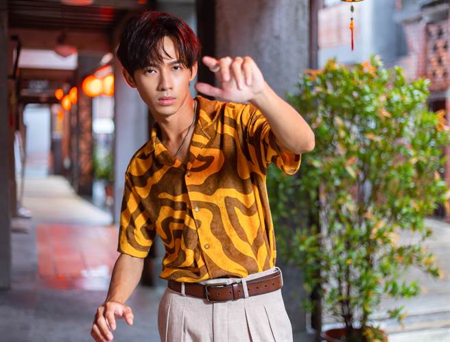 咚咚对表演充满热诚所以不怕苦日子。（罗永铭摄）