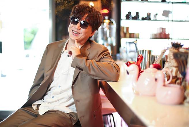 萧煌奇笑称自己是节目的青年代表。（陈俊吉摄）