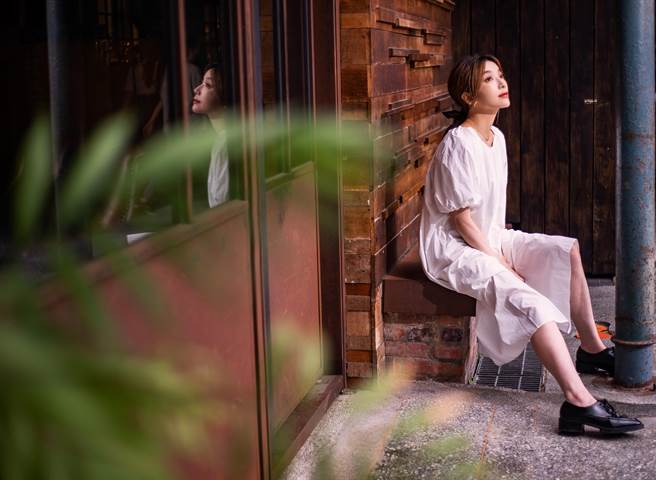 蔡淑臻卸下小刘医师角色后仙气飘飘。（罗永铭摄）