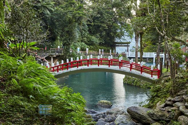 雲仙樂園中式古典庭院。（雲仙樂園提供）