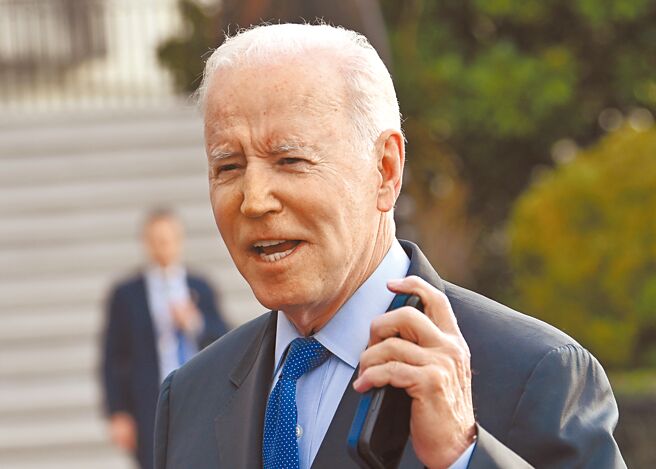 美国总统拜登上周首会波索纳洛，试图修补美巴关系，如今美方加入谴责行列，恐让巴方心结难解。图为拜登资料照片。（中新社）