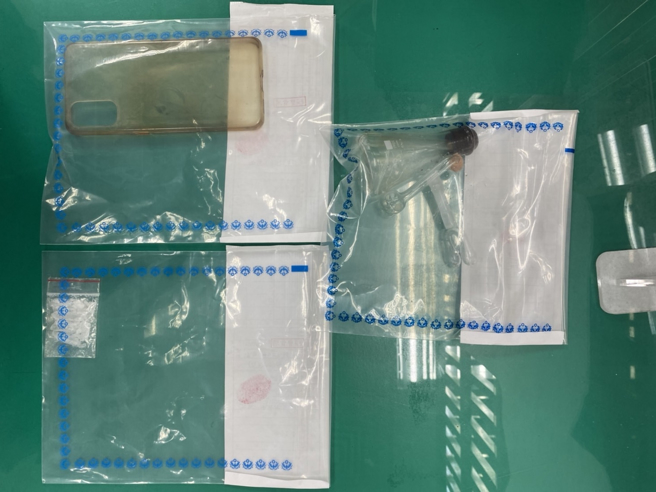 知名警广主持人「阿国」洪宗适再次持毒遭逮，被警方查获安非他命与吸食器。（苏育宣翻摄）