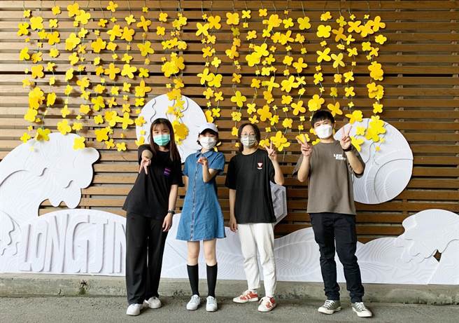 弘光创艺节「海海百味」，学生在龙井农会设计装置艺术。（弘光科大提供）