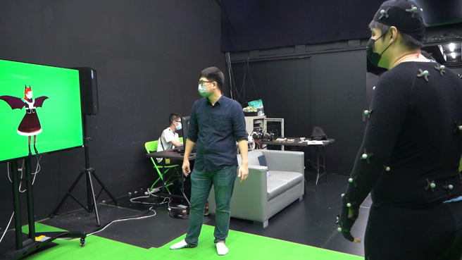 醒吾科大数位设计系连敏旭主任对于完成全台学界第一场大型虚拟偶像LIVE演出相当开心，欢迎有兴趣的同学加入数位设计系的行列。(图/醒吾科大提供)
