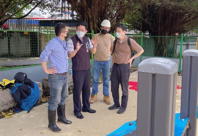 金瑞龙认为，居民休憩及环境美化也需照顾到，因此积极向新北市府争取寿德公园增设体健设施。（金瑞龙提供／李奇叡新北传真）