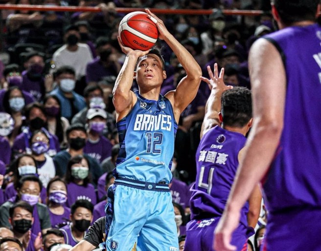 林志杰今天拿下19分、10篮板。(富邦勇士提供)