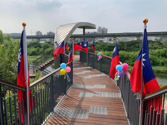 中市府携手第三河川局，持续整治筏子溪水岸景观。（台中市政府提供）