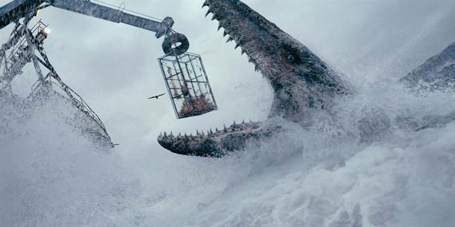 《侏罗纪世界：统霸天下》恐龙逼真、场面浩大震撼，称为史诗级不为过。（UIP提供）