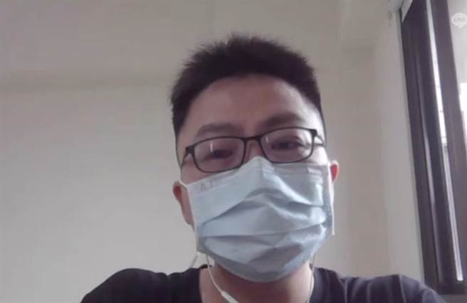 恩恩案11個錄音檔今被鏡周刊曝光，恩恩爸稍早聽完錄音檔後視訊接受媒體訪問，一度講到哽咽。（翻攝畫面／李奇叡新北傳真）