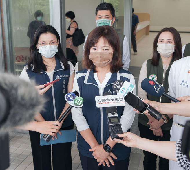 新竹市副市长沈慧虹今天受访表示，外界说高虹安像大黑马，其实，很多里长说高像观光客，她才是大黑马。（陈育贤摄）