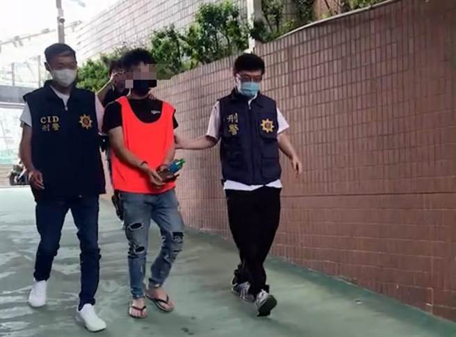 林男肇事后在亲友劝说下投案，警方讯后依过失伤害罪、肇事逃逸罪移送高雄地检署侦办。（翻摄照片／崔正纲高雄传真）