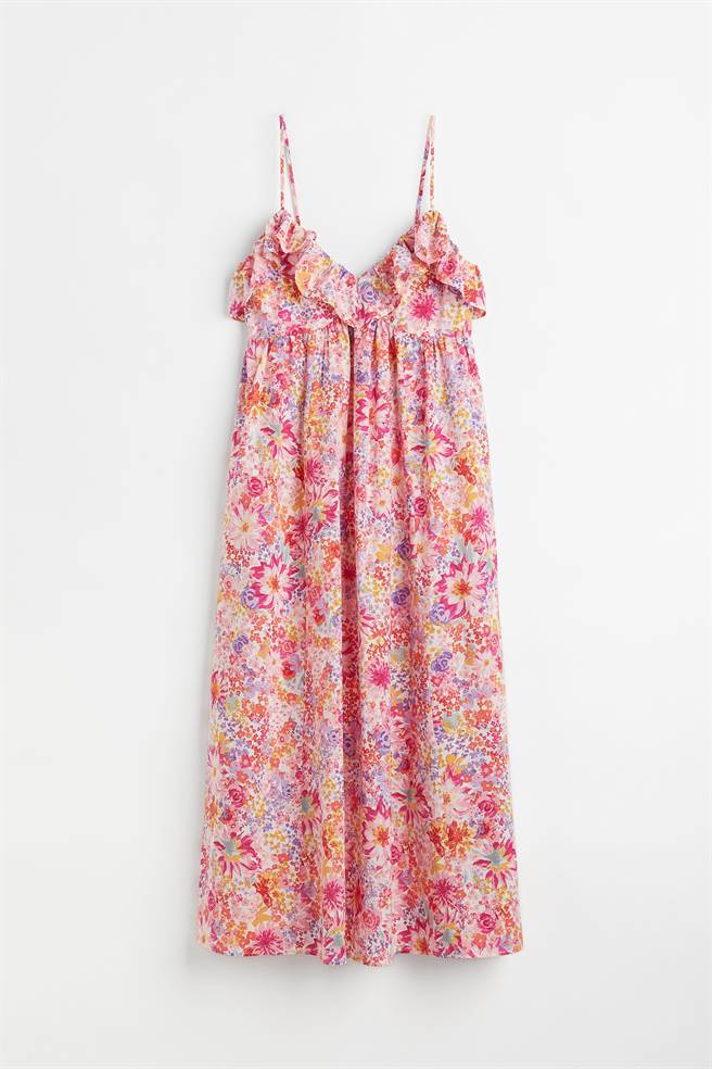 H＆M荷叶边洋装，原价799元，特价350元。（H＆M提供）