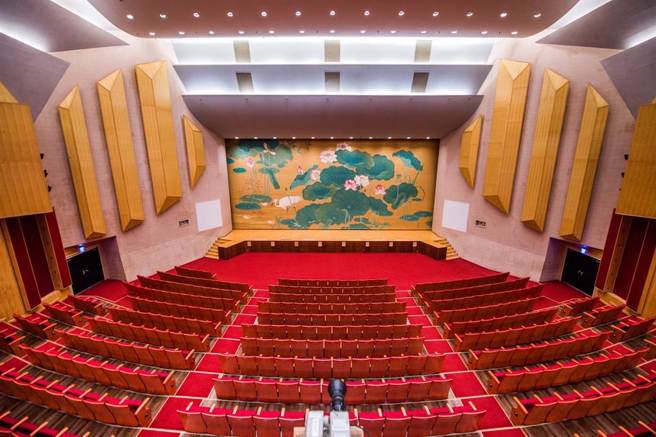嘉义市文化局音乐厅整修后，视听效果升级。（嘉义市文化局提供／廖素慧嘉市传真）
