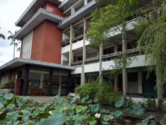 辅仁大学歷史系位于文华楼二楼。（作者提供）