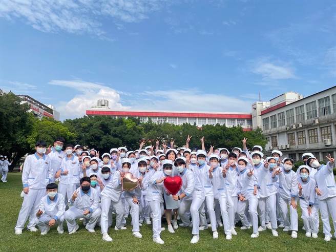 护理行业求才若渴，台南敏惠医护管理专科学校期待培育更多人才。（敏惠医专提供／张毓翎台南传真）