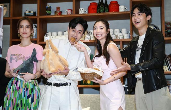 刘冠廷、陈庭妮、谢沛恩出席收视庆功记者会。（陈俊吉摄）