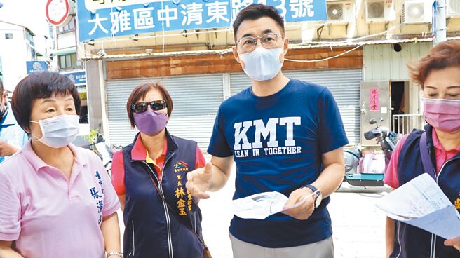 台中铁路高架化后，立委江启臣要求辟建停车场， 20日邀相关单位会勘了解规画进度。（陈淑娥摄）