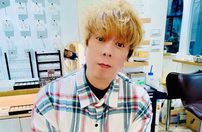 曹西平常在脸书与粉丝分享日常。（曹西平的粉丝爱团脸书）