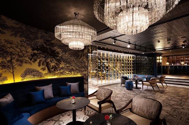 漢來美食餐飲集團旗下品牌PAVO餐酒館，7／1～7／3憑金曲獎相關證明票根(如金曲獎頒獎典禮門票、演唱會門票等)，即享全品項啤酒買一送一優惠。（柯宗緯翻攝）