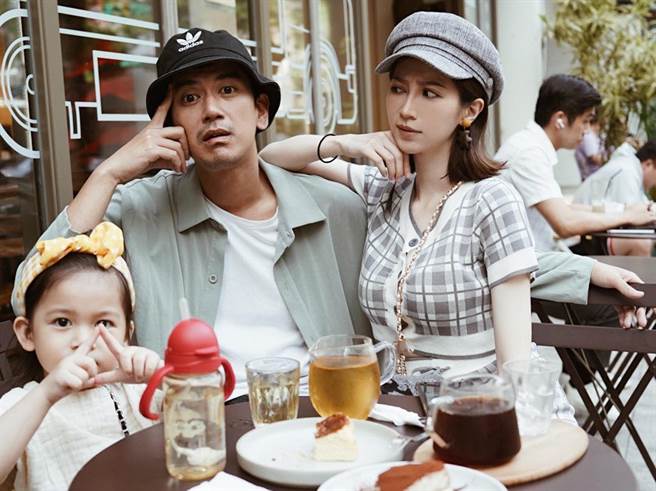 潘逸安夫妻與女兒互動十分有趣。（艾迪昇傳播提供）