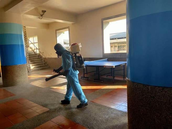 採全校预防性停课的中正国小已在今(22)日完成清消作业。（县府提供） 