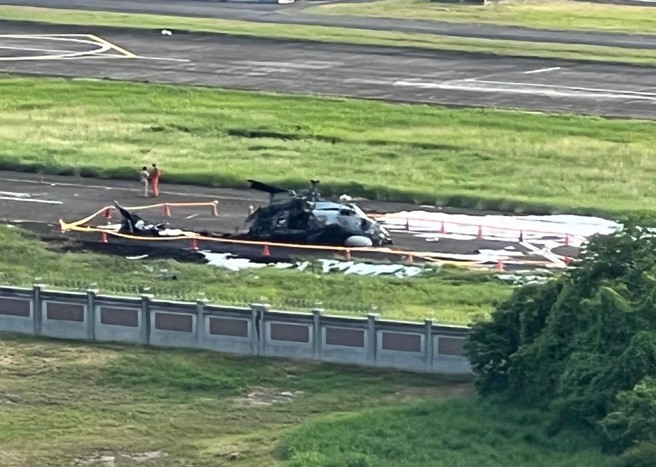 S-70C 反潜直升机在基地内重落地。（读者提供）