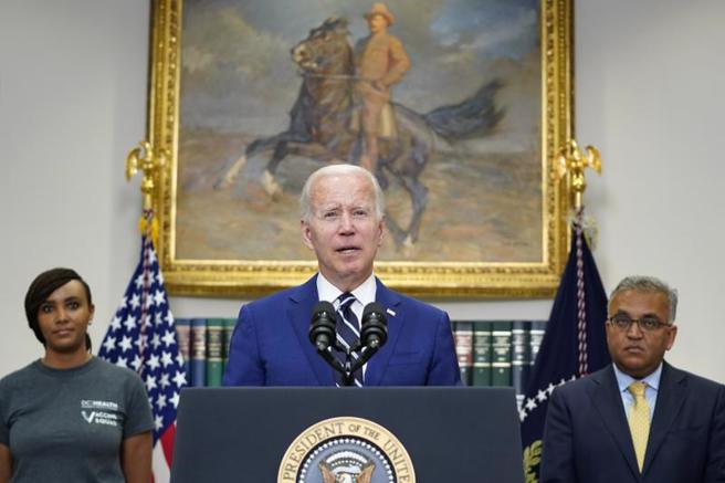 拜登將要求國會停徵3個月的聯邦汽油稅。（圖／美聯社）